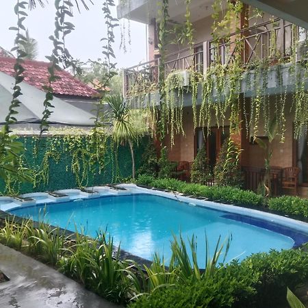 Grace Paradise Guest House Lembongan Buitenkant foto